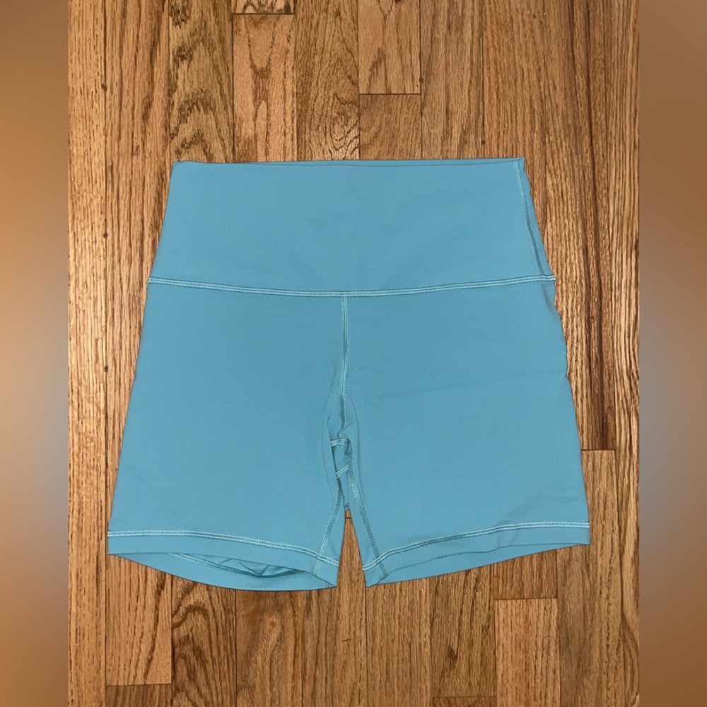 Lululemon Align High-Rise Short 6 in